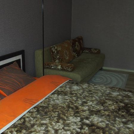 Apartment Lenin Baranavichy Bagian luar foto