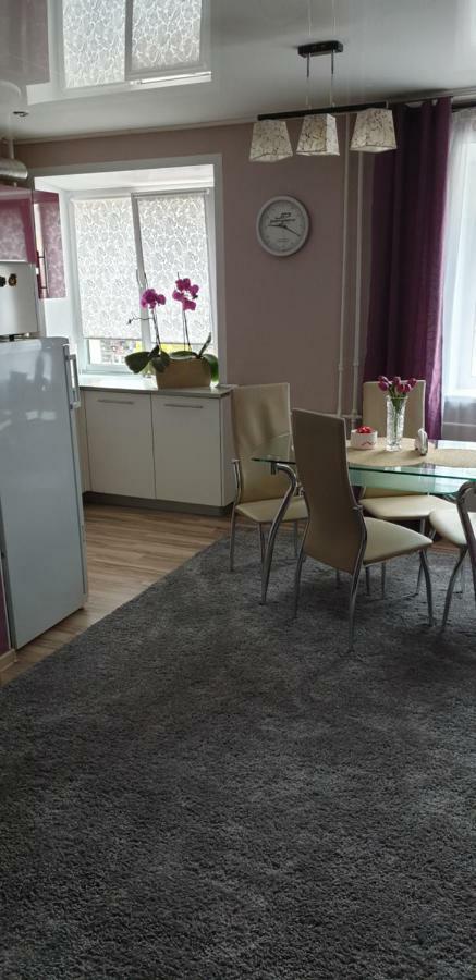 Apartment Lenin Baranavichy Bagian luar foto